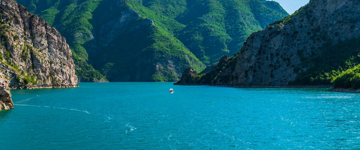 Albania Essence